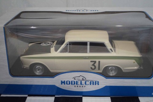 Model car group - car, cortina
