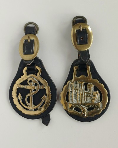 Pair horse brasses with - pair,