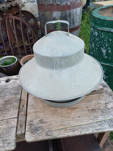 Used vintage very large - vintage, lidded