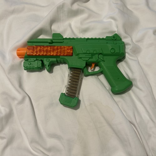 Realistic toy gun - moving, real