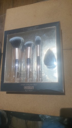 Revolution infinite makeup - revolution,