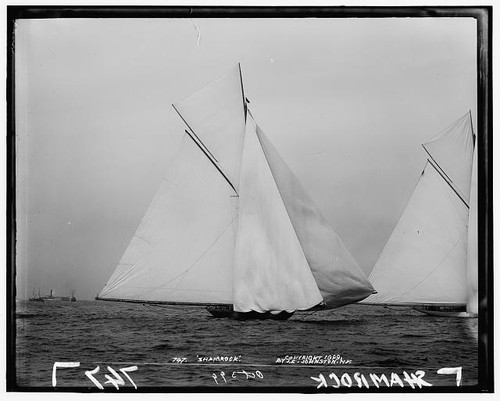 Photo shamrock yacht - i,
