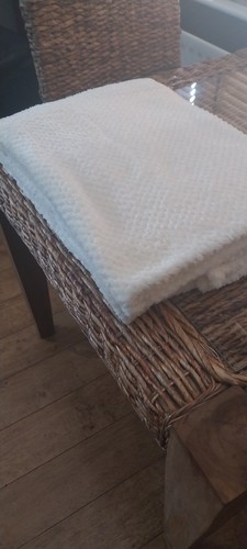Single cream fleece - single,
