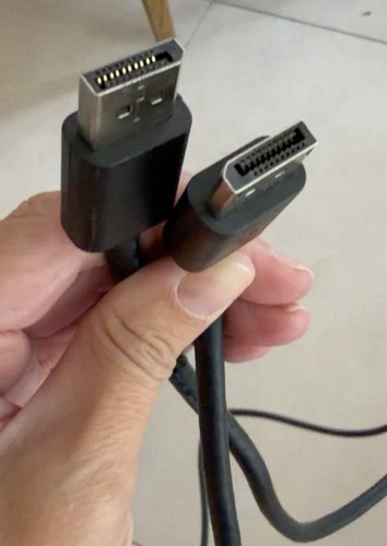 19x displayport - displayport,
