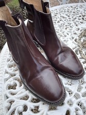 Samuel Windsor Size 9.5 Men’s Brown Leather Chelsea Boot.