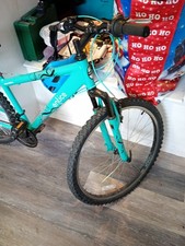 Apollo Entice Women's Mountain Bike 17" Turquoise Frame, 26" Wheels