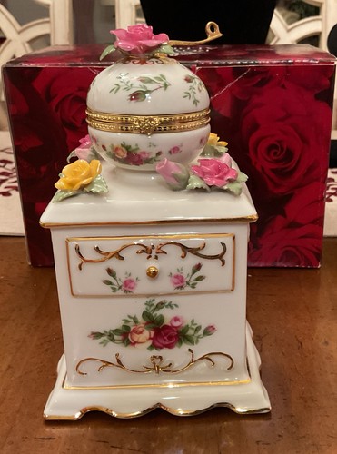 Vtg royal albert - royal, box