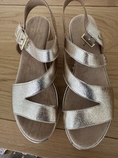 MODA IN PELLE ‘LEA’ GOLD LEATHER WEDGE SANDALS SIZE 8 (41)