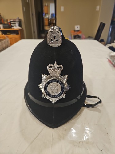 British police custodian - police,