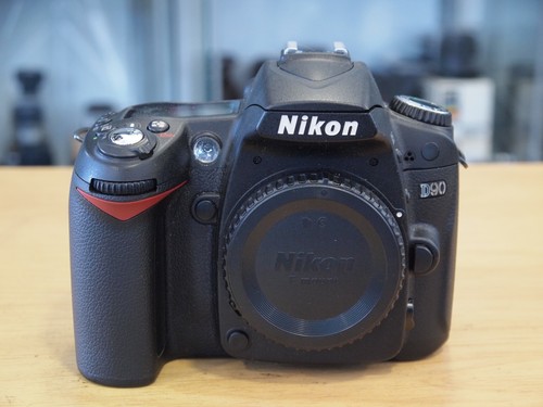 Nikon d90 3mp digital - 12.3mp,