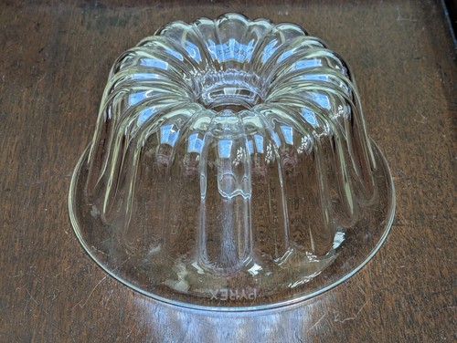 Rare large vintage pyrex - large,