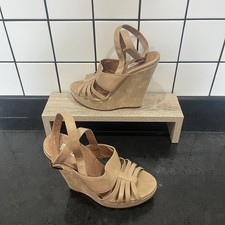 Dune-Size 39 more like a U.K