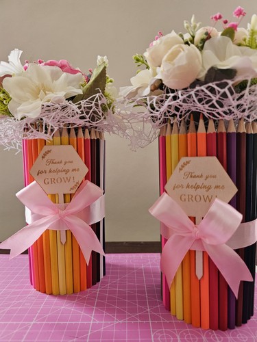 Pencils vase with - , artificial