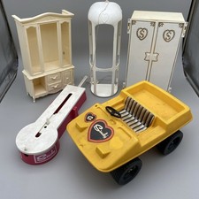 Sindy Doll Furniture and jeep