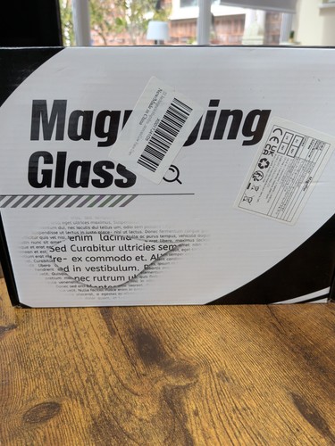 Hands free magnifying - magnifying, glass