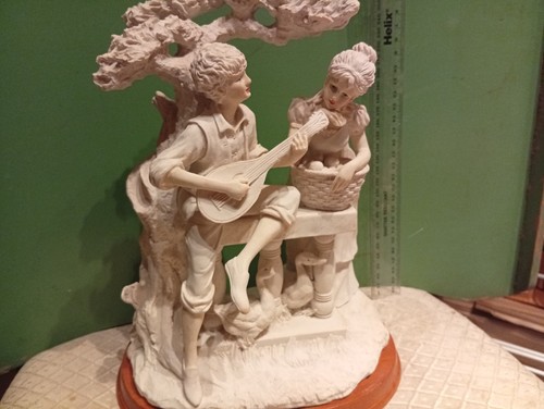 Vintage figurine ornament 10x9 - vintage,