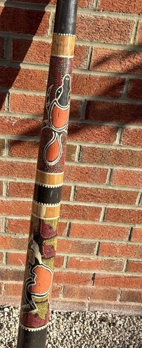 Handcarved didgeridoo - handcarved,