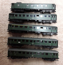 Roco rake of 5 fast train coaches epoch 4 missing bits but usable
