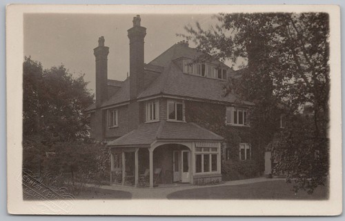 Loughton unidentified house - unidentified,