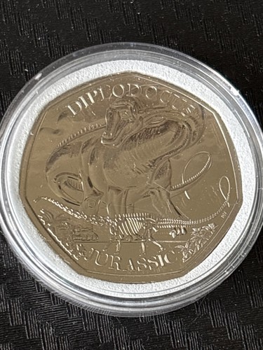 2024 diplodocus dinosaur 50p - diplodocus,