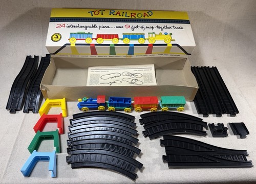 Vintage playskool tot railroad - tot,