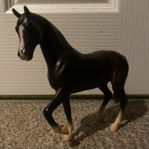 Breyer horse classic freedom - breyer,
