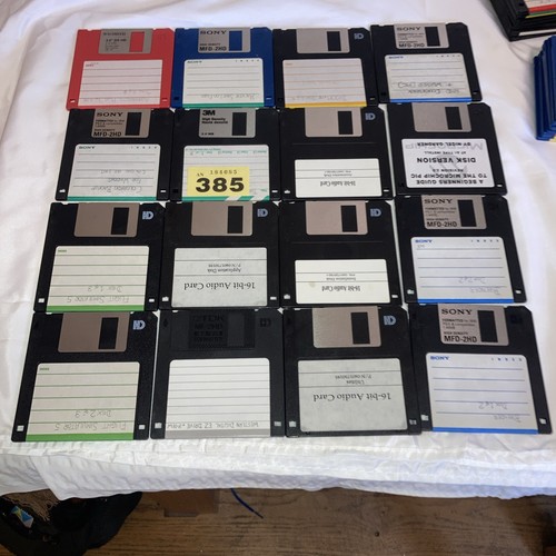 Floppy disks discs diskettes - floppy,