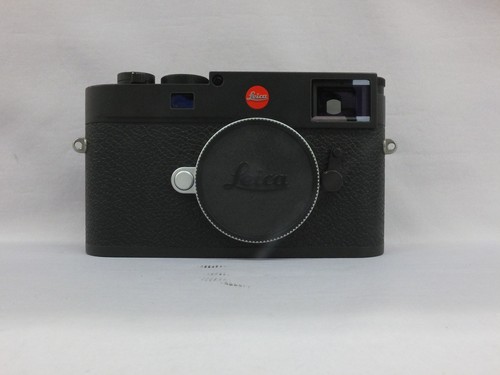 Leica m11 black paint - leica,