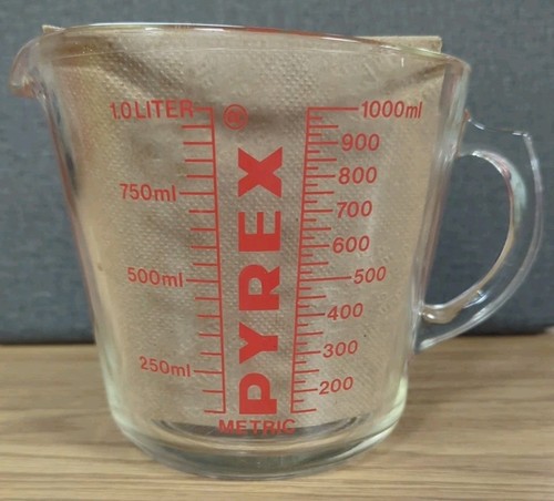 Vintage pyrex glass - glass, measuring