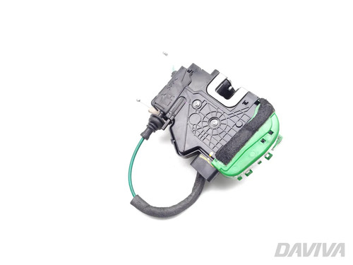 Hyundai i40 front door lock - hyundai,