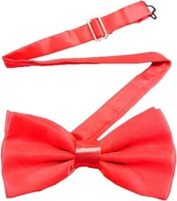 Red Adjustable Bow Tie Pre