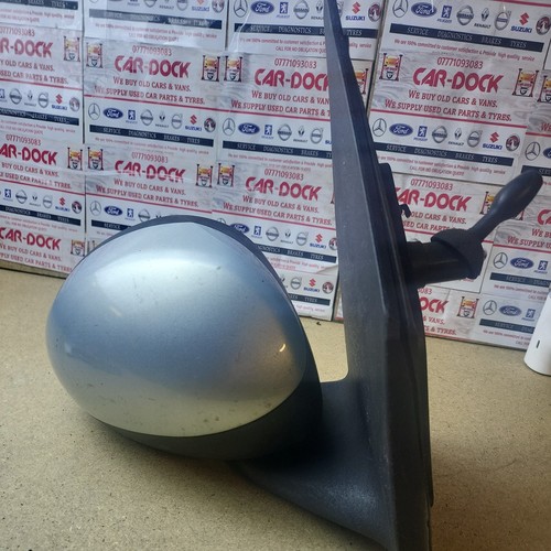 2009 toyota aygo driver side - 2009,