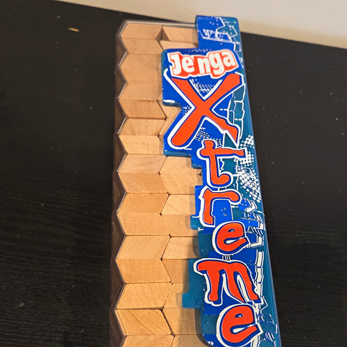 Hasbro jenga xtreme wood - hasbro,