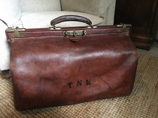 Antique Leather Doctor’s Bag,Gladstone Style Case,Brass Lock & Clasps,Large TNK