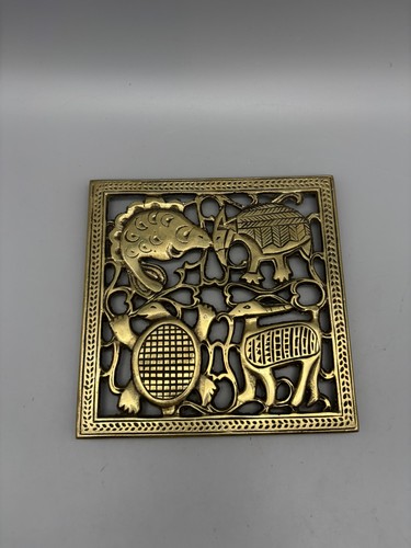 Vintage brass trivet wall - vintage,