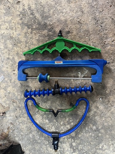 Collection feeder rests - of,