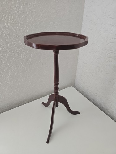 Wooden side table vintage - side,