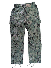 Genuine US Navy NWU Type III Woodland AOR2 Combat Trousers Size Small Reg #106