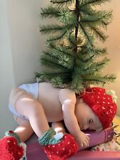 Tiny Treasures Doll Ideal Reborn Project Xmas Hand Made Hat & Booties Vintage