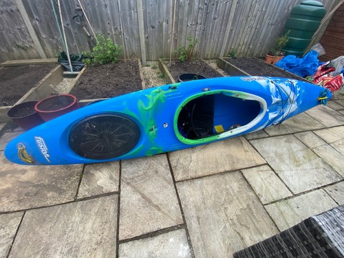 Pyranha fusion kayak medium - pyranha,