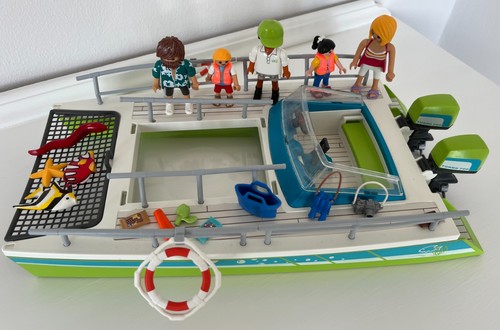 Playmobil water world - playmobil, glass