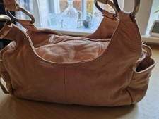 Vintage Moda in Pelle Leather