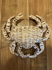 Woven Rattan Straw Crab Wall