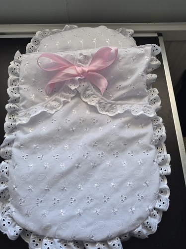 Hand made embroidery - , anglaise