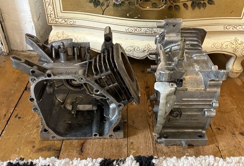 Honda gx160 crankcase fits - 2,