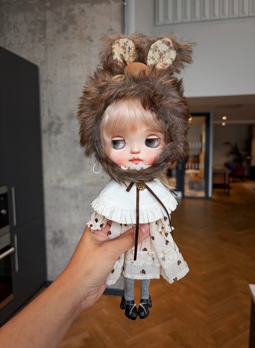 Custom blythe doll - blythe, ooak