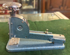 Vintage Vanguard Type 4A Desktop Stapler