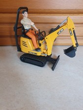 Bruder JCB 8010 CTS Micro
