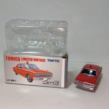 Tomica Limited Vintage Nissan