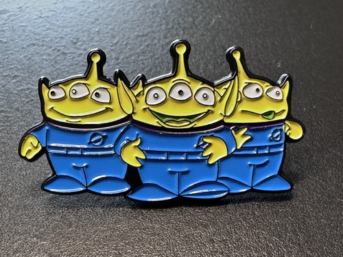 Three eyed alien - eyed, enamel